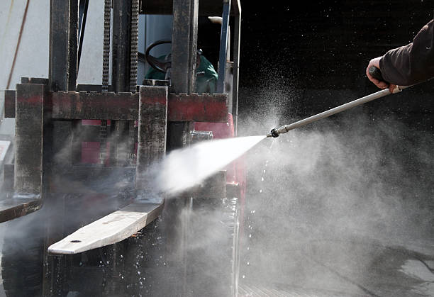 Why Choose Our Certified Pressure Washing Experts for Your Project Needs in Weslaco, TX?